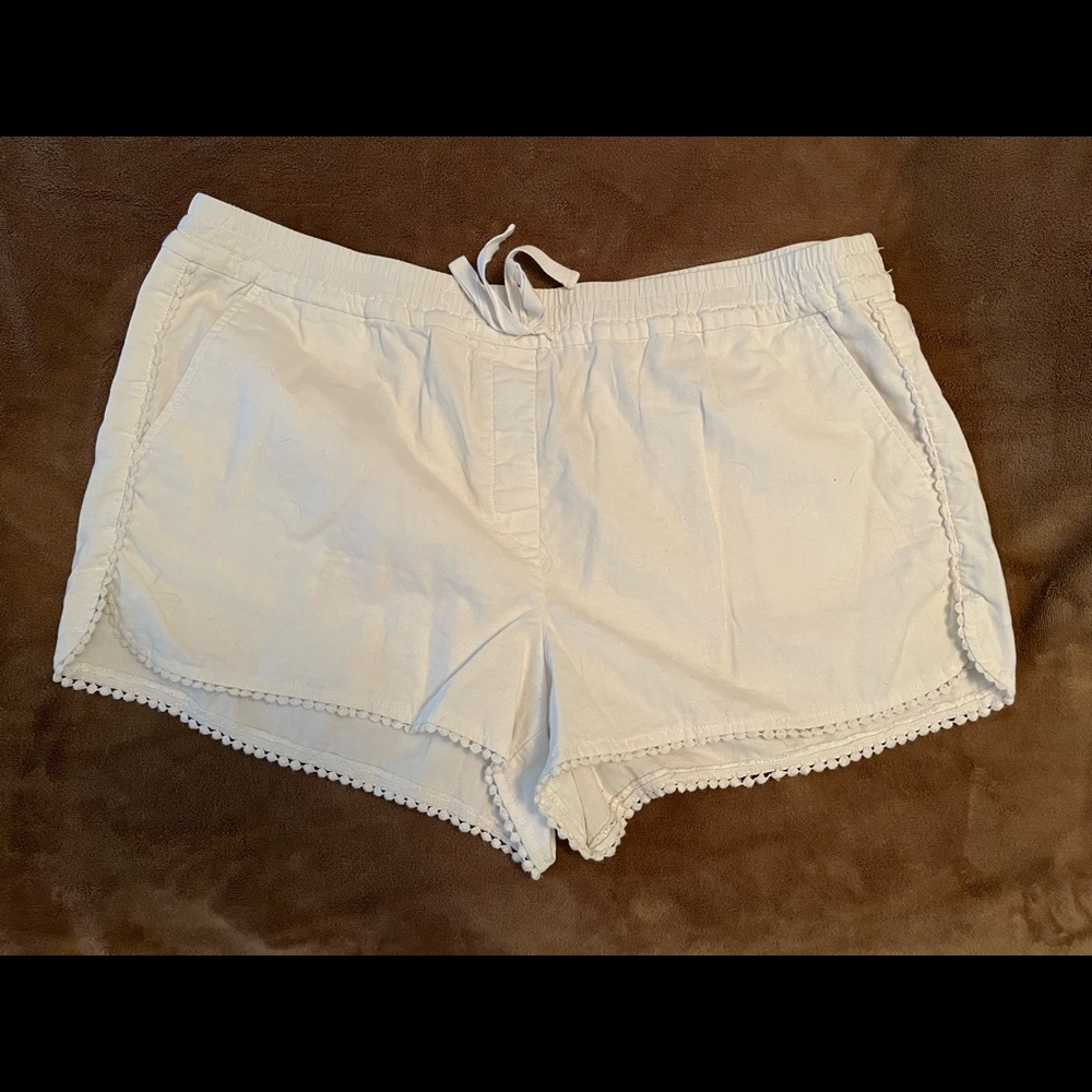 Loft linen white shorts